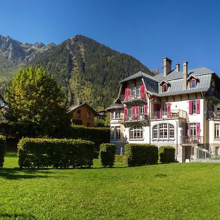 Sleeps 6